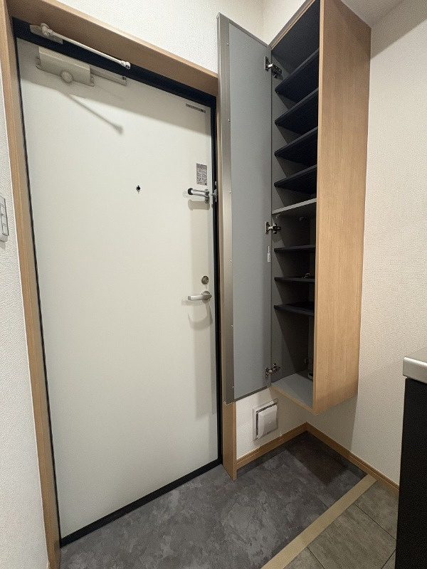 B.の玄関
