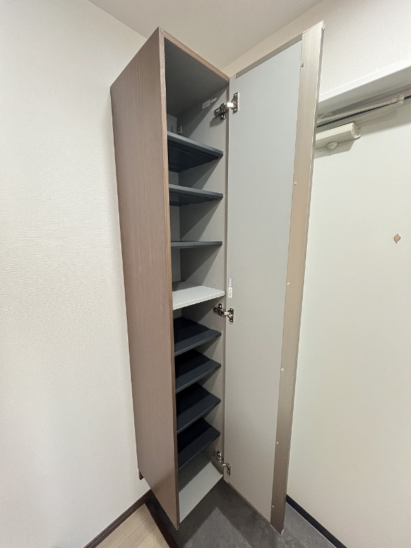 エテルノアの玄関