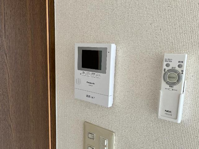 プチメゾン雅の内装|カメラ付インターホン