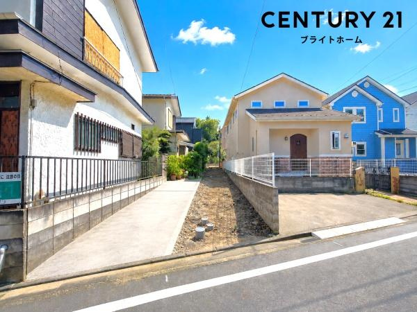横浜市青葉区たちばな台２丁目の新築一戸建の前面道路含む現地写真|車通りが少ない為、小さなお子様にも安心です。
是非一度、現地へ起こしください。