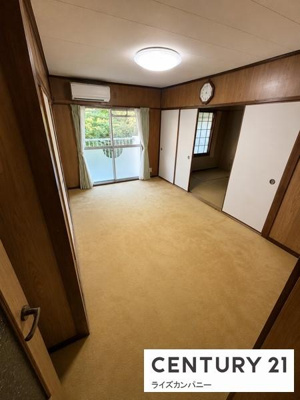 【居間・リビング】 | 泉北茶山台第一次住宅 6号棟 | 家具消しアプリで画像編集済み