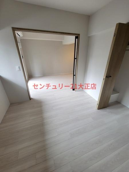 Louis Residence 弁天町の駐車場|★明るい洋室★