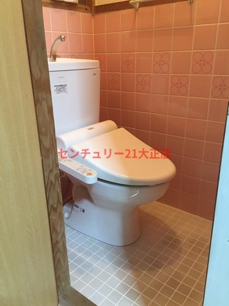 鶴町3丁目貸家のトイレ