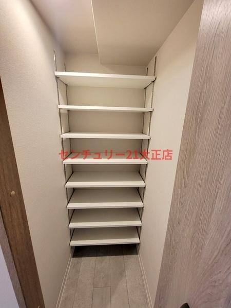 Louis Residence 弁天町の収納|★シューズインクローゼットはこんな感じ★