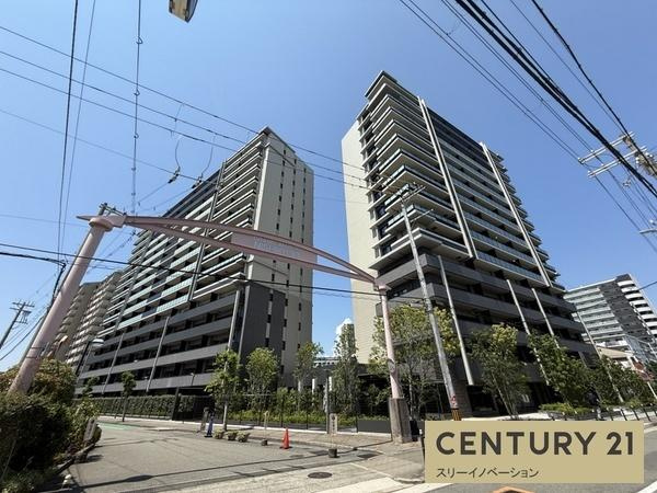 ザ・グランドグレイス大阪西九条の外観