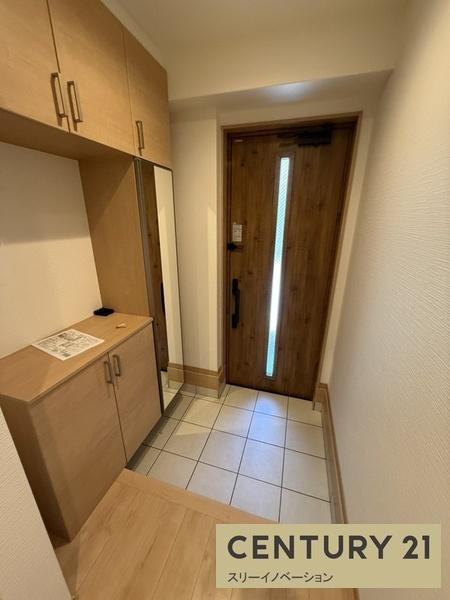 西九条4丁目中古戸建の玄関