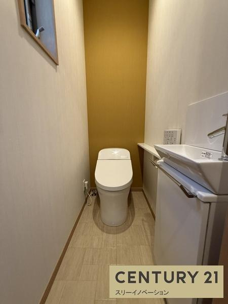 西九条4丁目中古戸建のトイレ