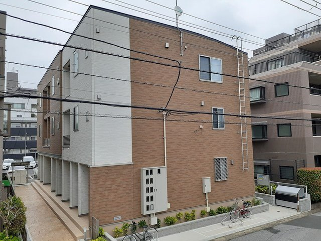 ラ・コリーヌの外観