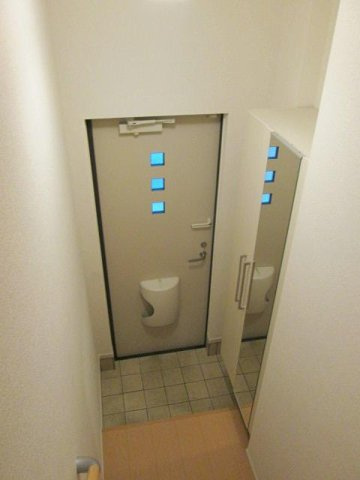 ヒル　クライムの玄関