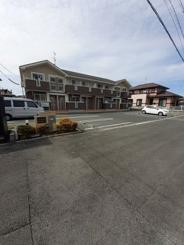メゾンプラシードの駐車場