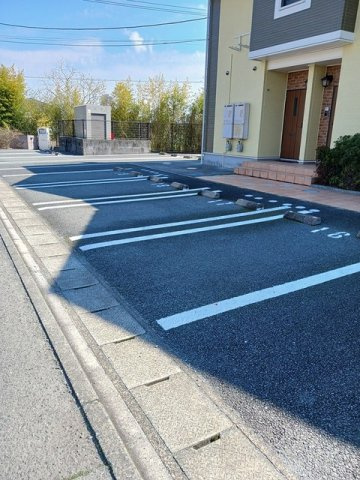 ハナミズキＢの駐車場