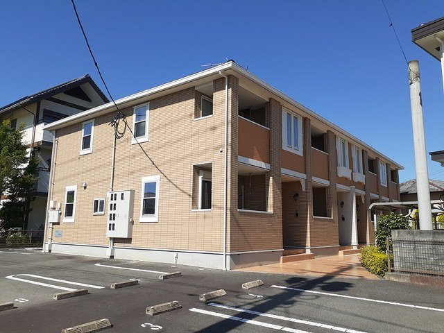 エレガント本町の外観