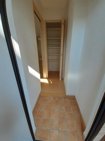 エレガント本町の玄関