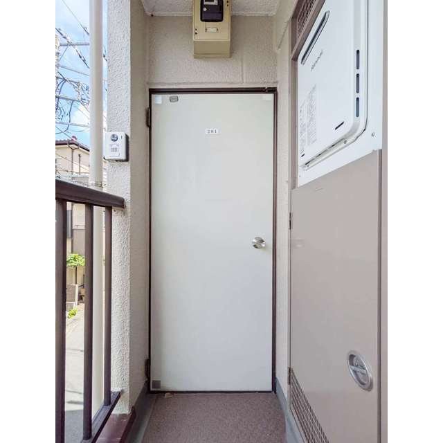 サンハイム菅馬場の玄関