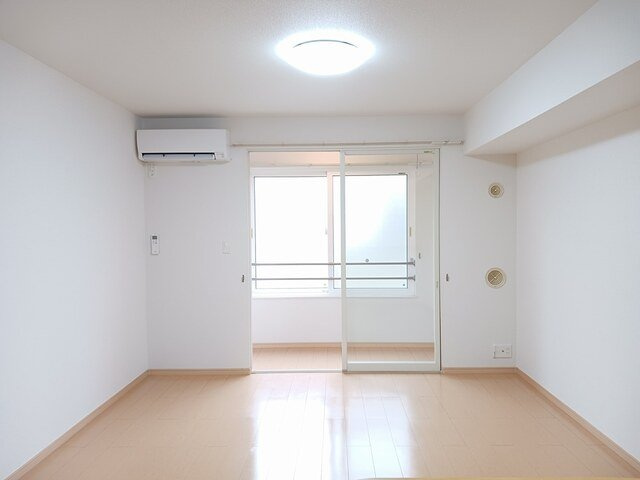 プレシャス　手屋の内装