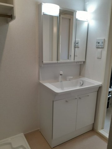 ペリドット鳴浜の洗面所