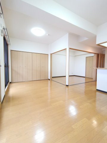 レージュ川秋の居間・リビング