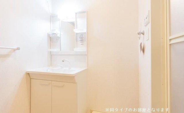 赤川４丁目アパートの洗面所