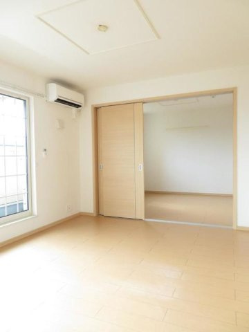 ブルージュ　Ｂの居間・リビング