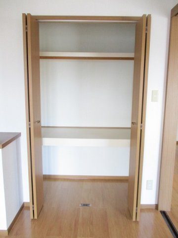 エクセレンテ北原　Ａの収納