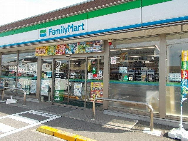 パサージュ南斎院の周辺|ファミリーマート南斎院町西店様まで450m