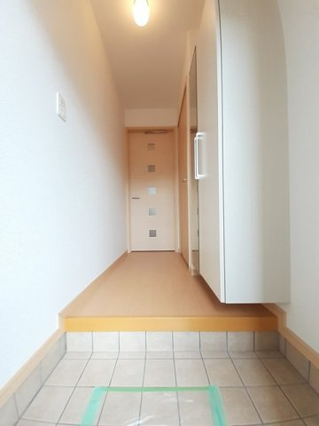 カルフール・Ｋの玄関