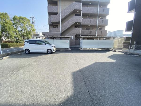 【駐車場】 | メゾンプラバ