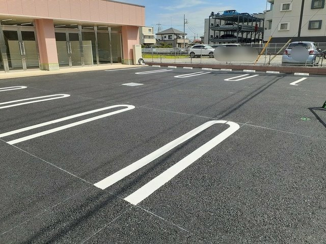 サニーレジデンスⅡの駐車場