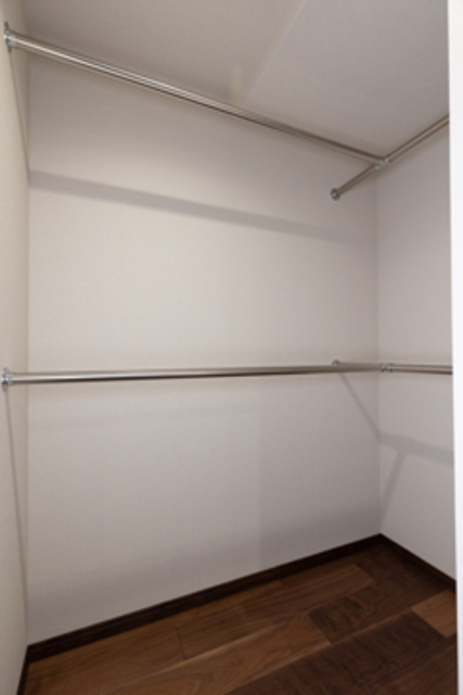 ブラウベルグ表参道の収納|※写真は同タイプ住戸です。