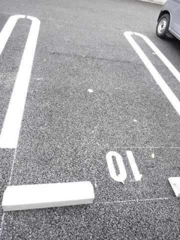 ヒルズ・コートの駐車場