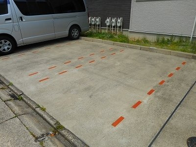 京　（ＫＥＩ）の駐車場