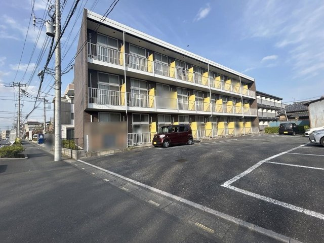 レオパレスサントーヨーの外観