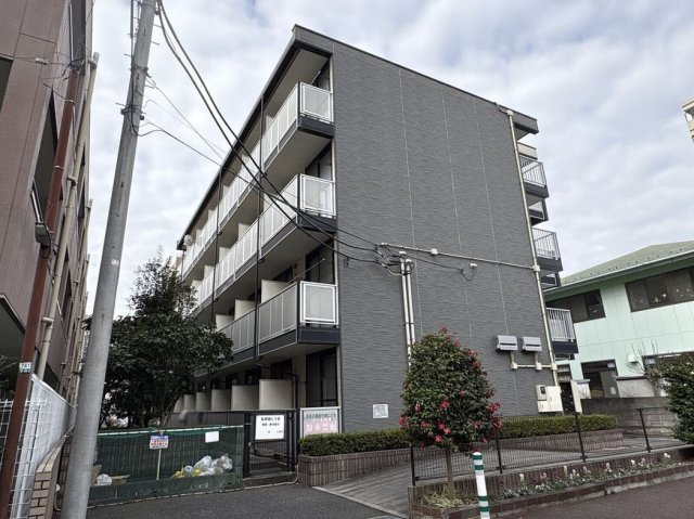 レオパレスプレシャス　ＳＲＫの外観