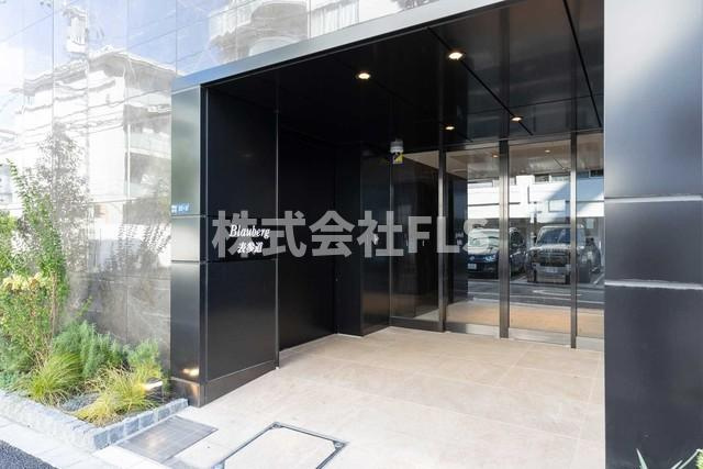 港区南青山４丁目の賃貸マンションのエントランス