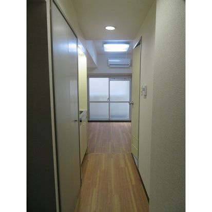 ダイホープラザ三ノ輪の玄関