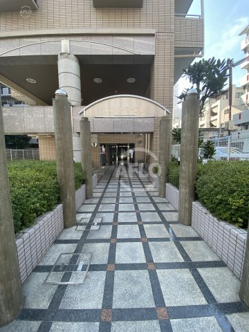ホワイトマーブル　真田山小学校区のエントランス|ホワイトマーブル　エントランス