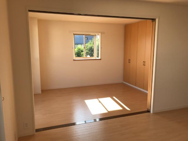 シャン　ドゥ　フルールの内装|洋室