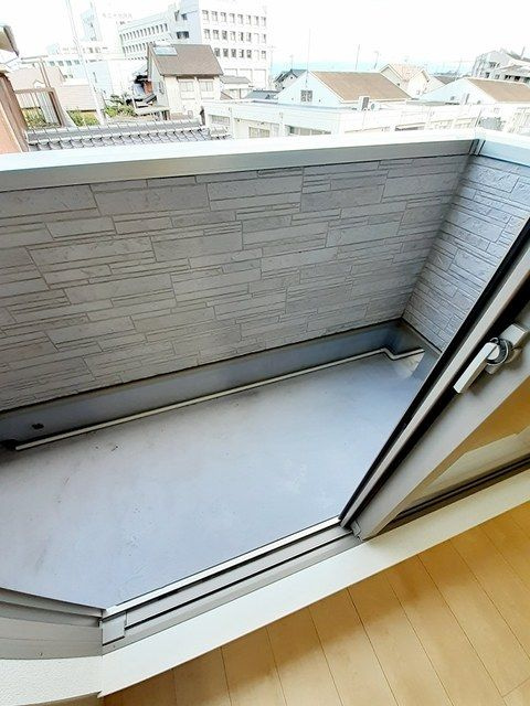 ファースト　ステップのバルコニー