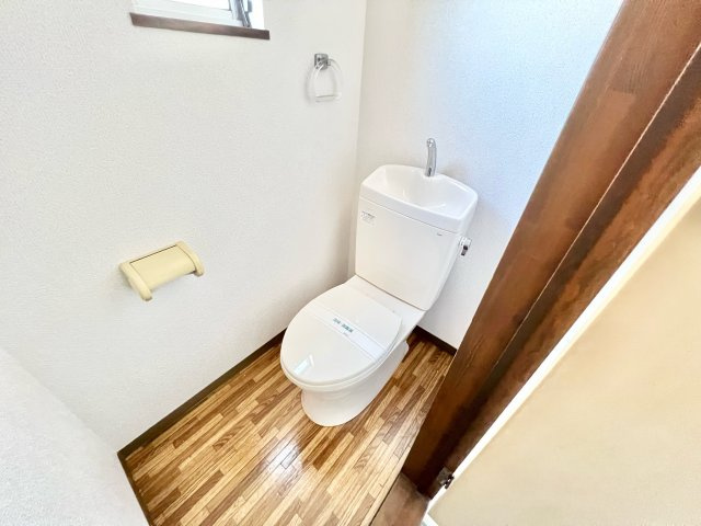 アイム77のトイレ|※別部屋参考写真