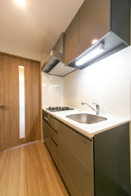 ＴＨＥ　ＡＸＩＳ　ＫＯＪＩＭＡＣＨＩのキッチン|※写真は同タイプ住戸です。