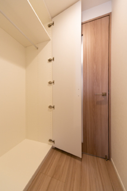ＴＨＥ　ＡＸＩＳ　ＫＯＪＩＭＡＣＨＩの収納|※写真は同タイプ住戸です。