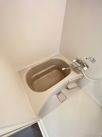 尼崎市道意町２丁目のアパートの浴室