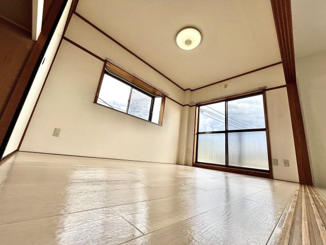 コーポ永田の洋室
