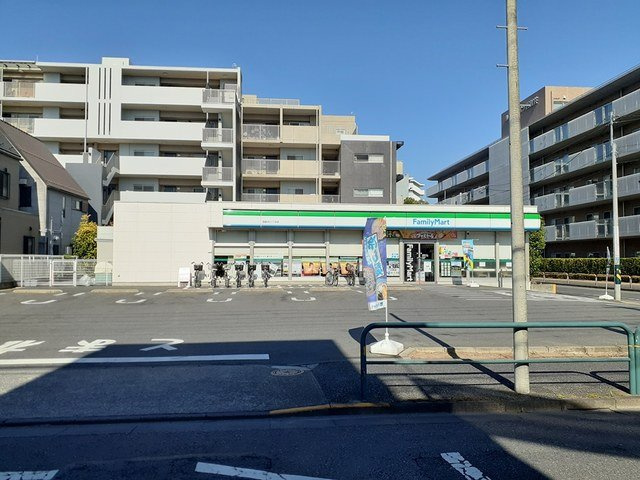 ハレレア５９の周辺|ファミリーマート西新井三丁目店まで220m