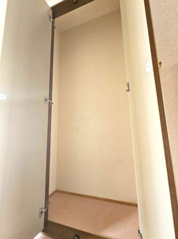 フロンティアの収納