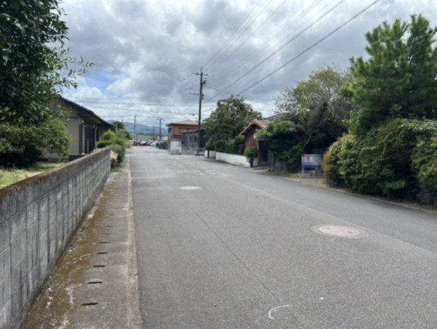 【前面道路含む現地写真】 | 都城市南鷹尾町　950万円