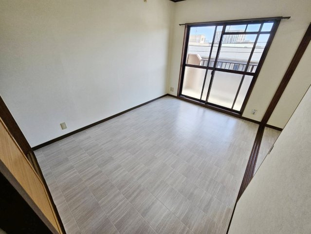 十王マンションの洋室