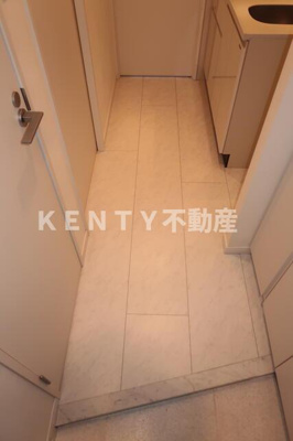 【玄関】 | Ｂ　ＣＩＴＹ　ＡＰＡＲＴＭＥＮＴ　ＴＯＫＹＯ　ＳＯＵＴＨ | 玄関です