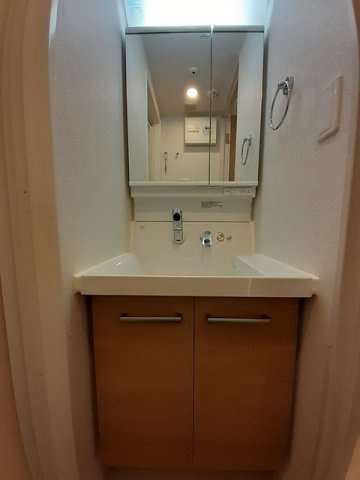 ベスティエ秋葉原の洗面所|忙しい朝には欠かせない洗面所です