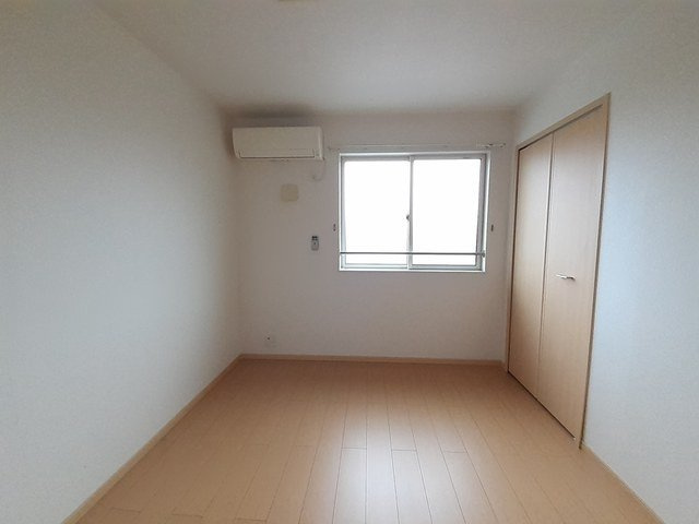 リラリード　Ｂの内装